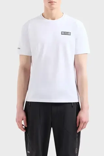 Футболка EA7