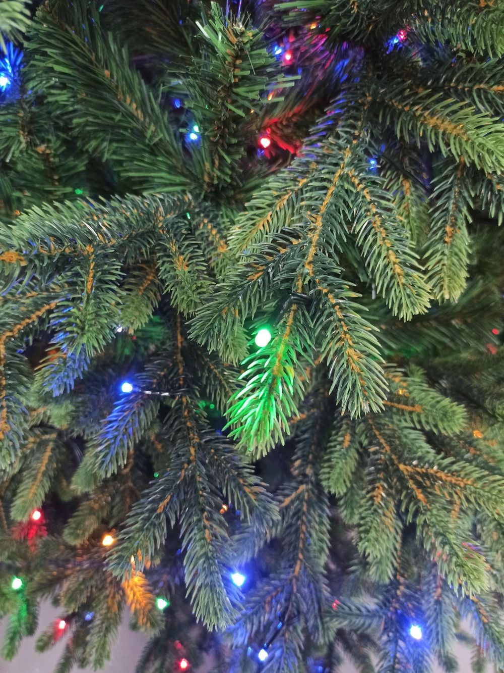 Елка с гирляндой 2в1 «Венецианская» (Литая+пвх) 210 см / 2,1 м