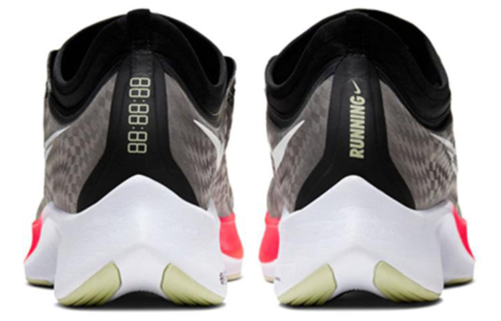 Кроссовки Nike Zoom Fly 3