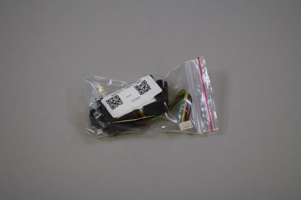 SIEMENS 6AV6671-5AD00-0AX0