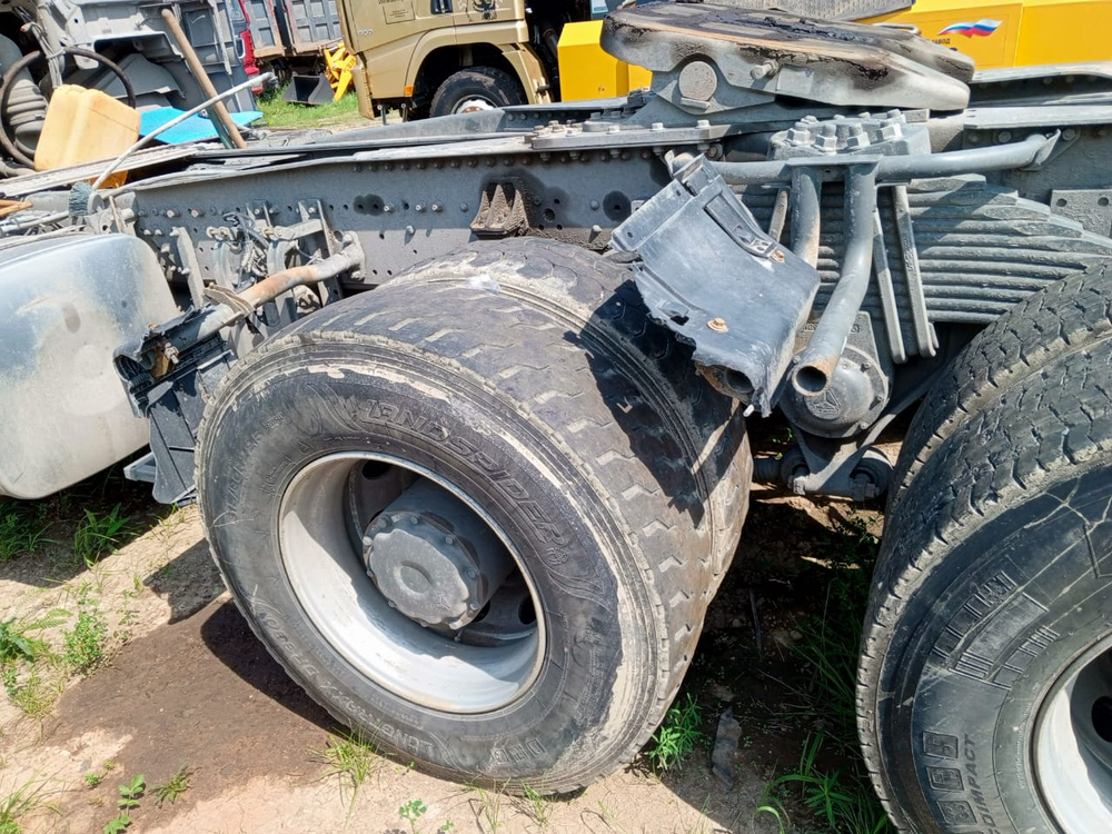 SITRAK C7H 6x4 Седельный тягач ZZ4256V324HE1B (Дизельный, 12,4 л, 540 л.с., МТ)