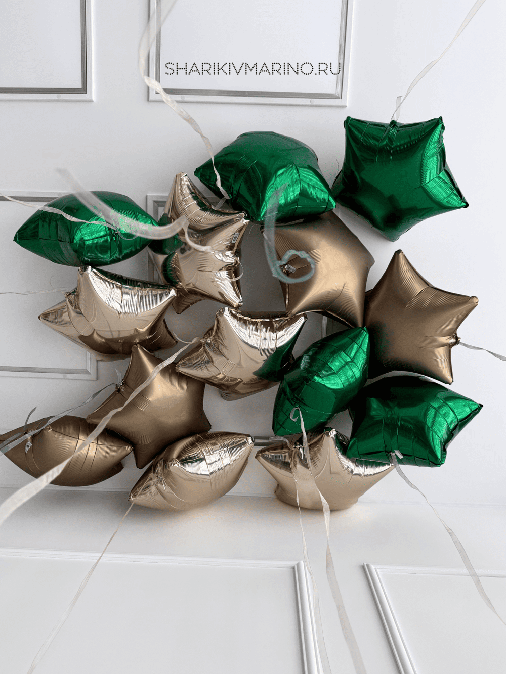 Фольгированные звёзды для праздника: изысканное сочетание зелёного и золотого!