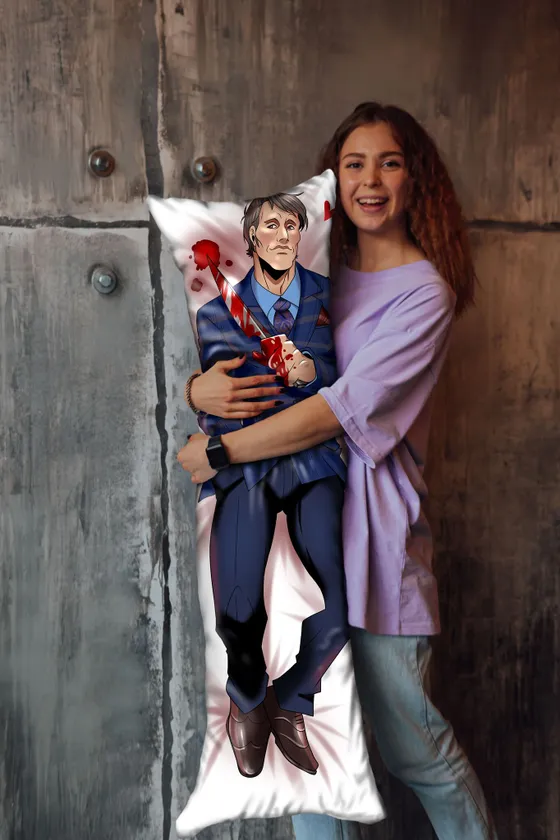 Дакимакура Мадс Миккельсон