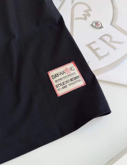 Футболка Moncler