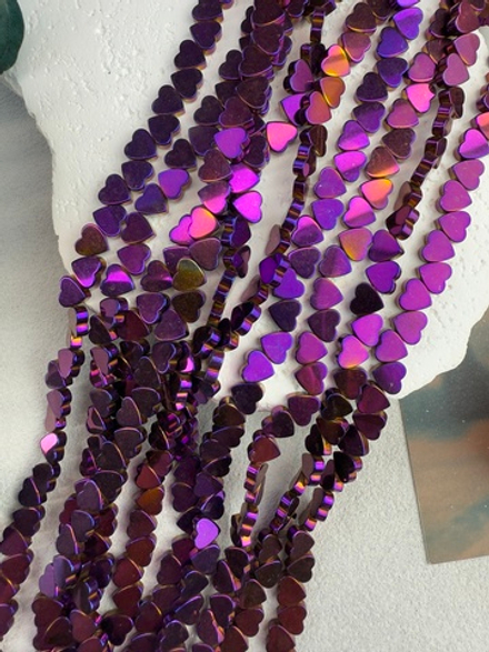 Гематит сердце, фиолетовый, 6 мм, нить 40 см