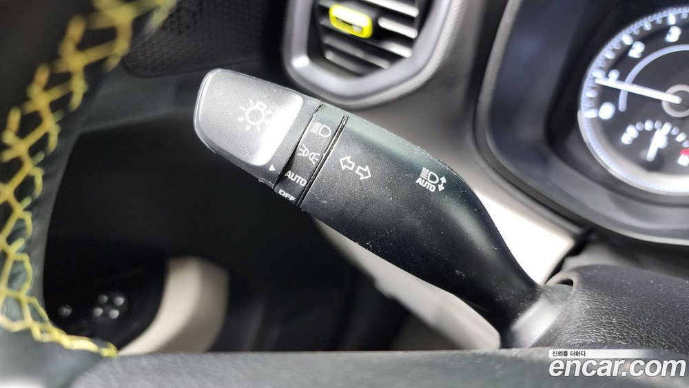 Hyundai Venue 1.6 Fluxe (07.2020)