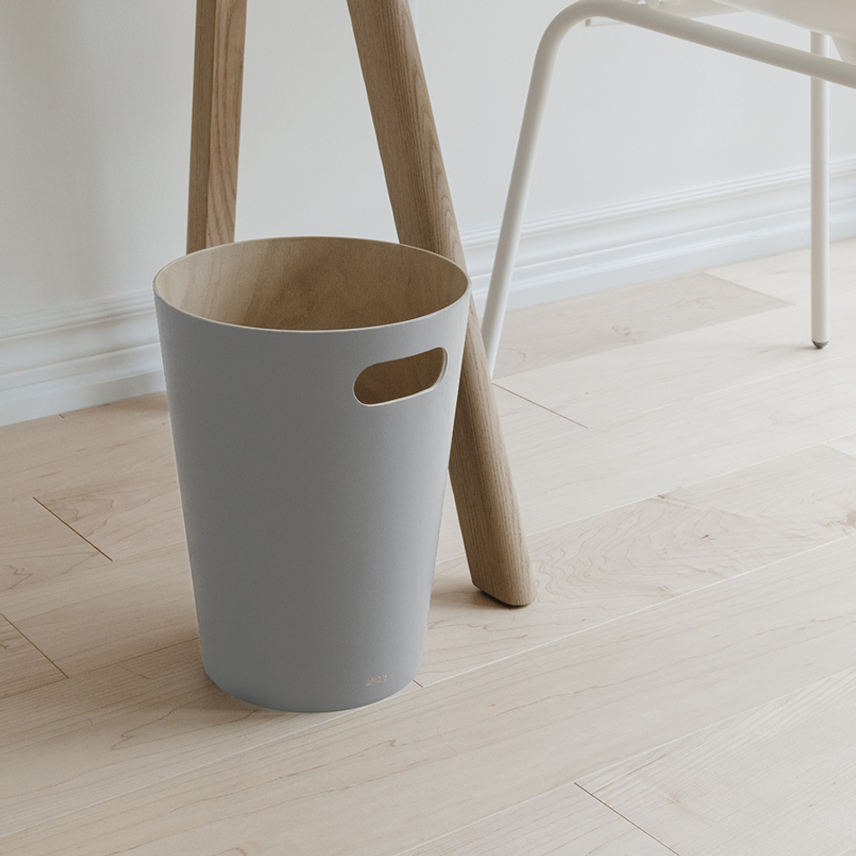 Корзина для мусора Woodrow светло-серая, Umbra