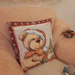 Декоративная гобеленовая наволочка для интерьерной подушки Мишка - Дед Мороз 47*47