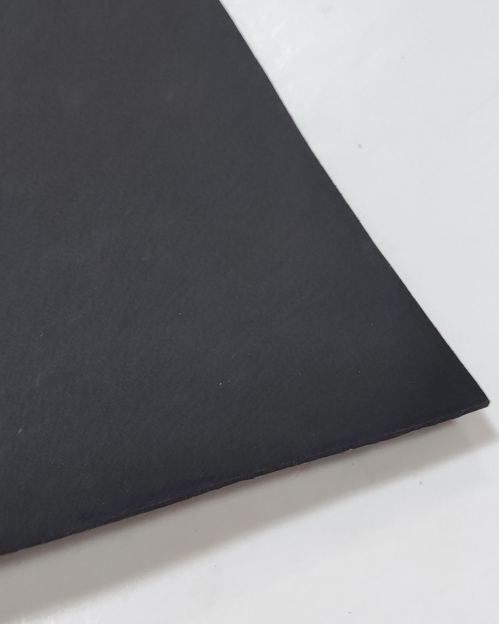 Микропористая резина для тапочек 3мм Черная