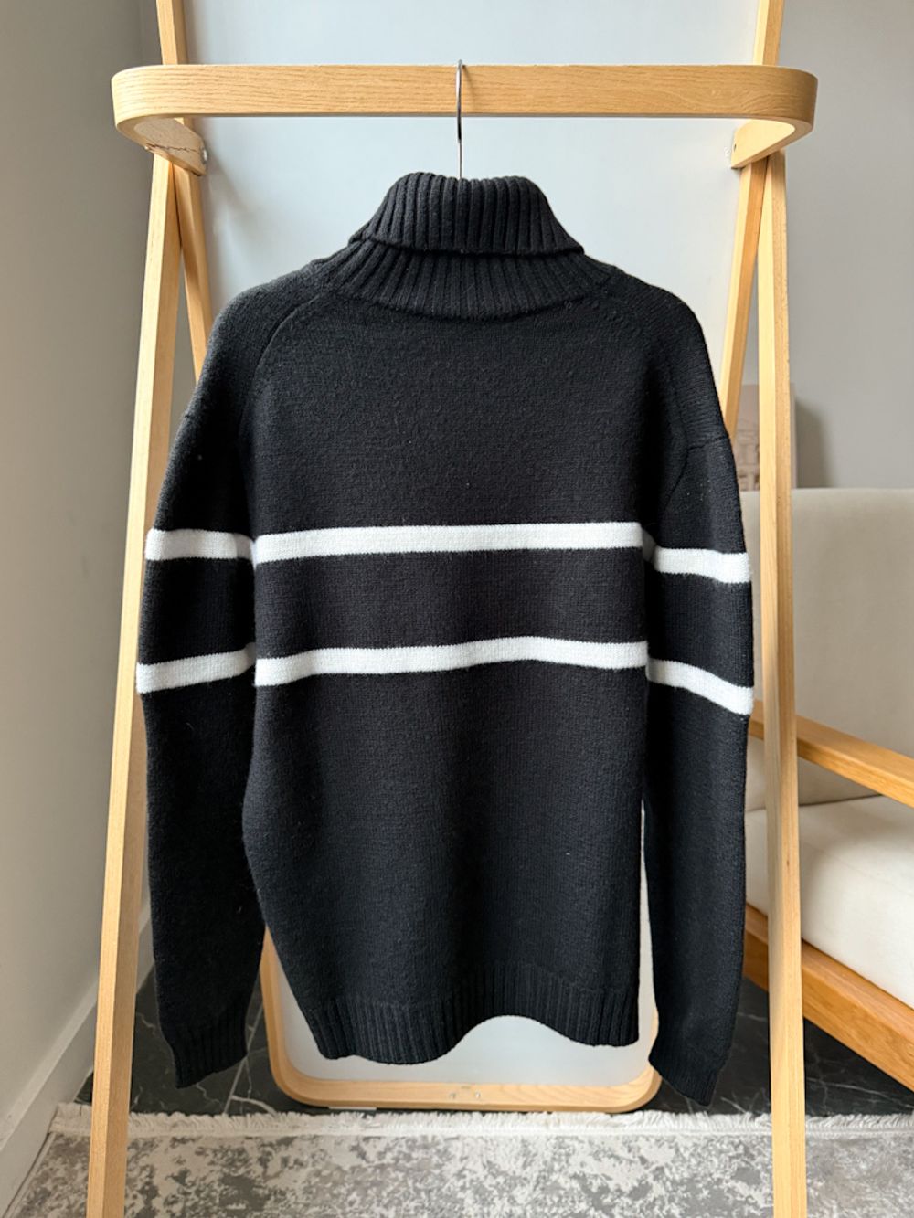 Шерстяной свитер Dolce & Gabbana, 146