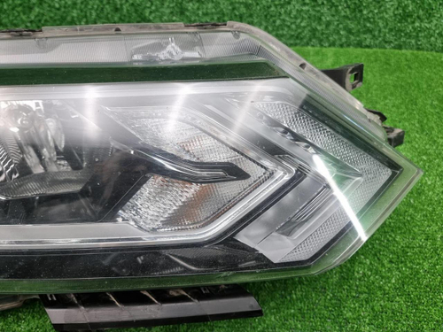 Фара правая Nissan Qashqai 2 j11 (17-23) галоген