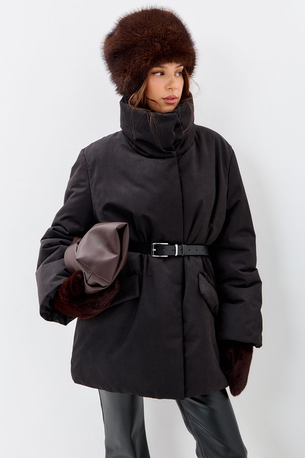 Куртка зимняя на поясе Фрости черного цвета