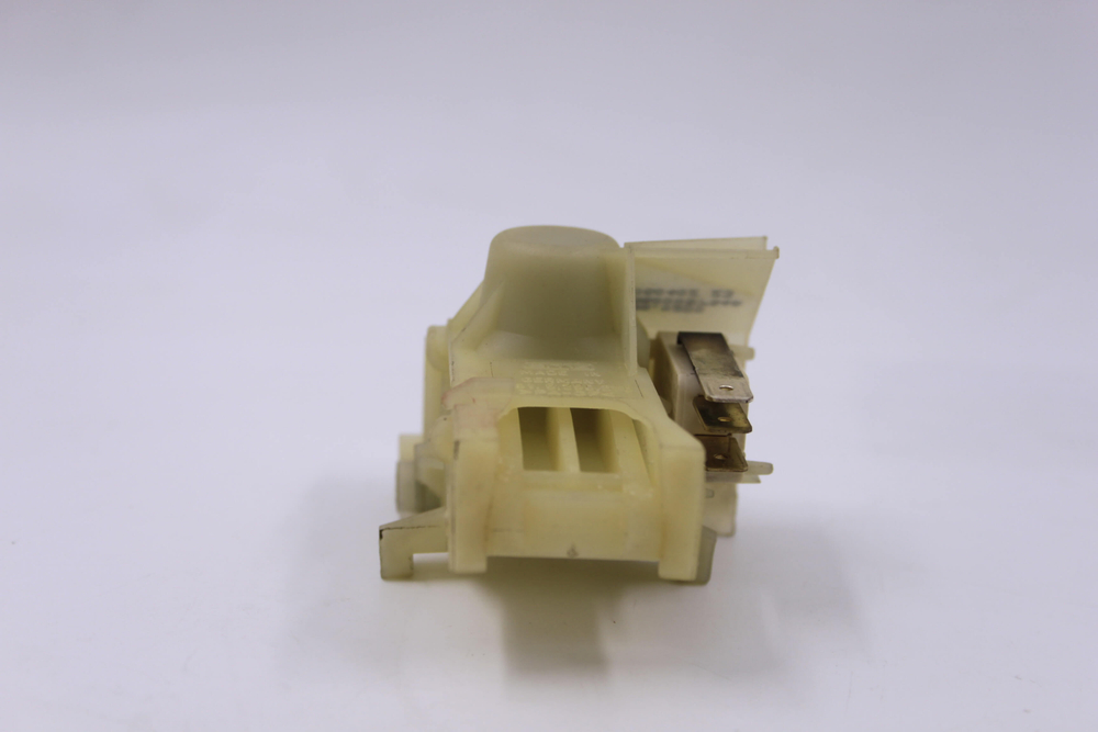 Замок дверцы посудомоечной машины Bosch, Siemens, Neff 438026