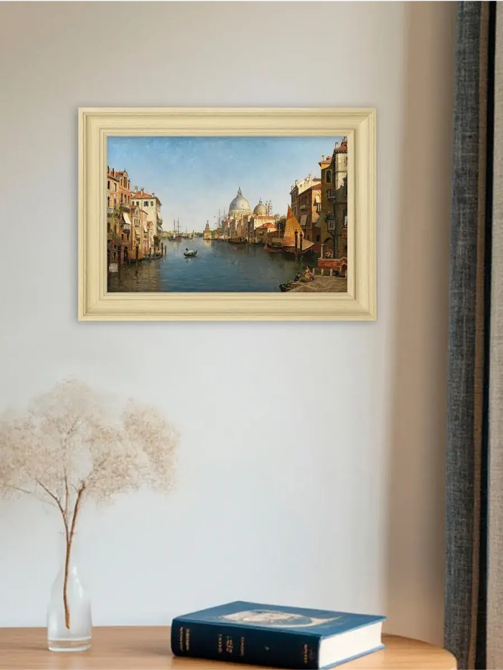 Картина настенная интерьерная в раме