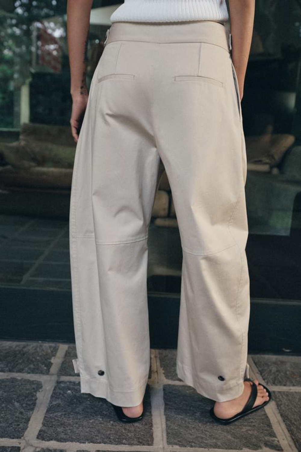 ZARA БРЮКИ ЧИНОС С ХЛЯСТИКАМИ — ZW COLLECTION, КАМЕННО-СЕРЫЙ