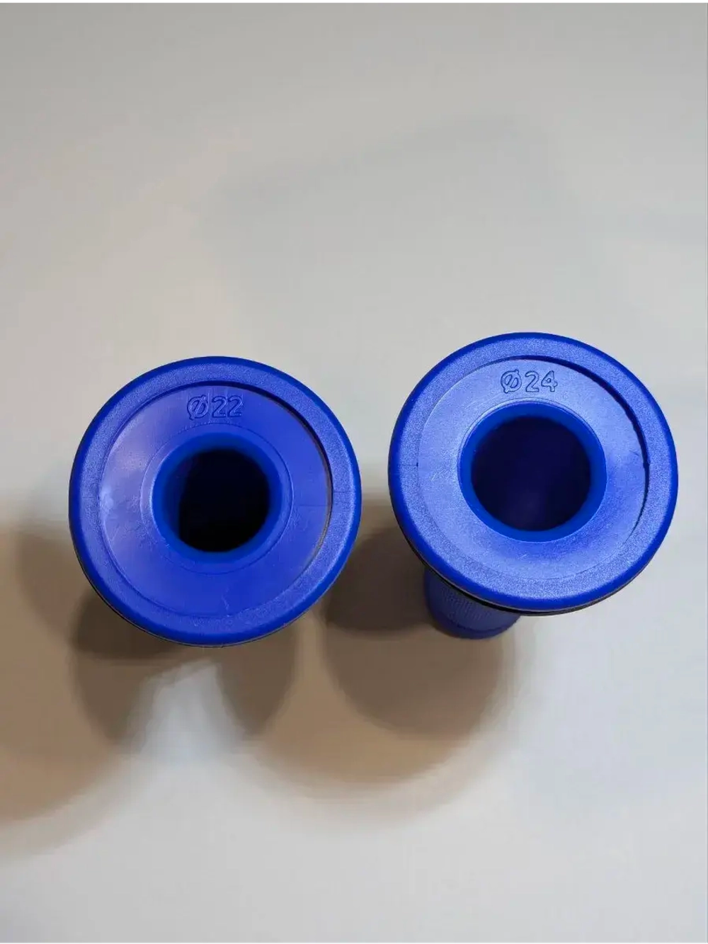 Ручки руля мотоцикла (грипсы) 22 и 24мм ProTaper