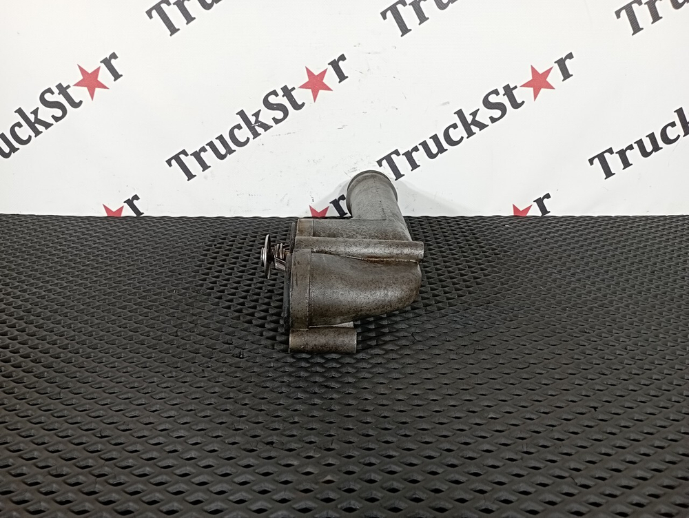 Патрубок корпуса термостата