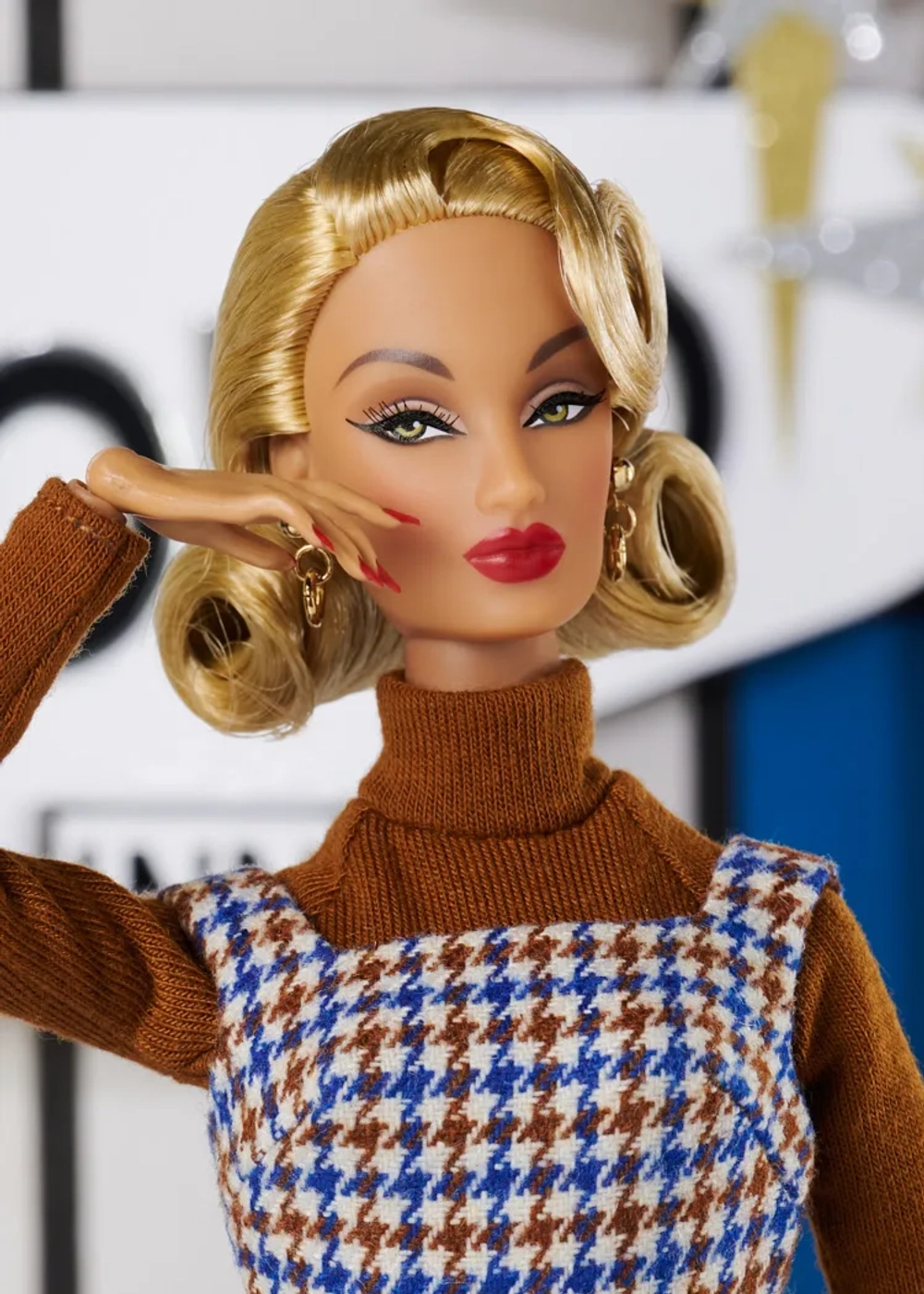 Кукла Integrity toys Weekend in the Poconos Мейв Роча