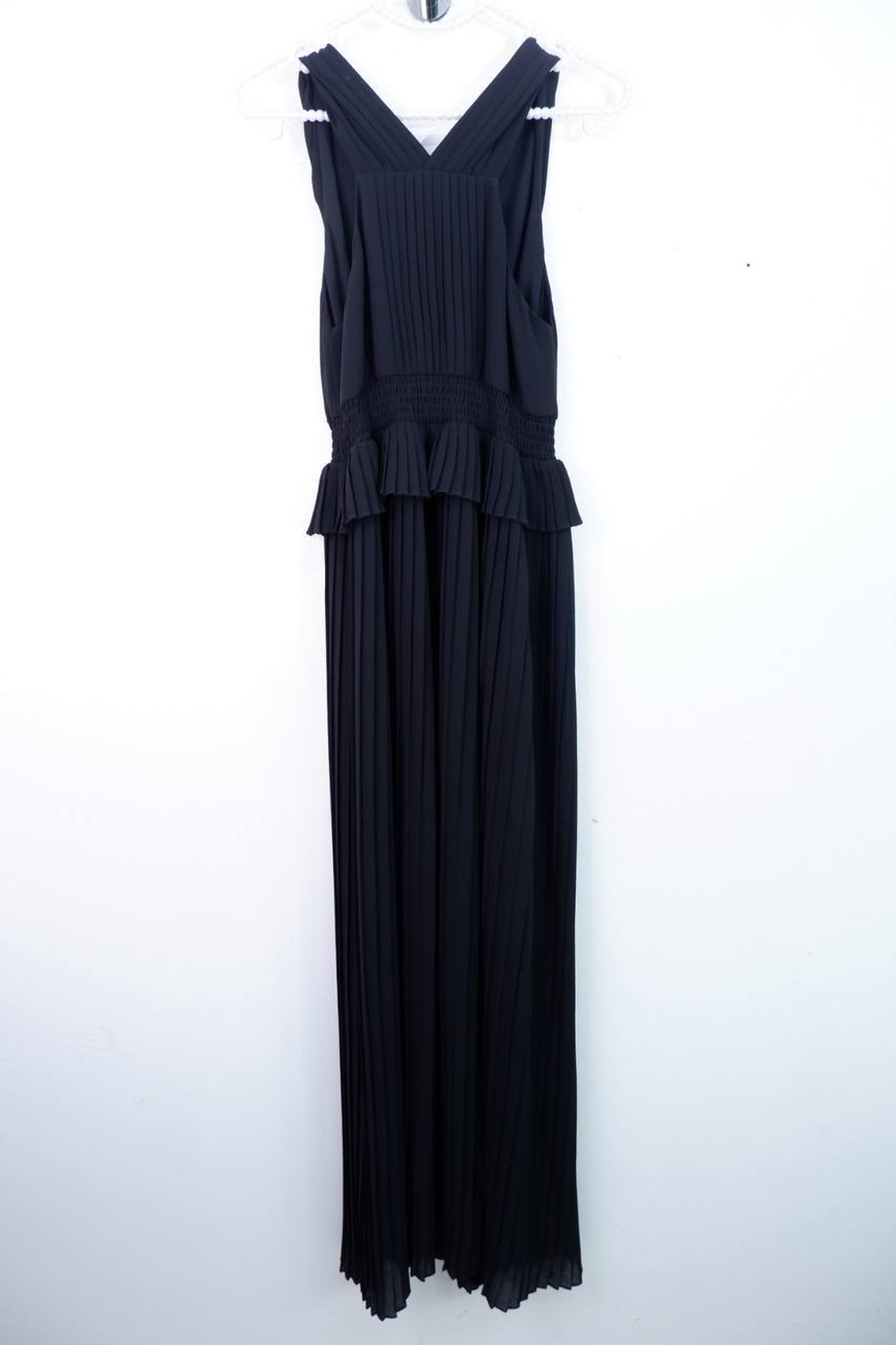 Платье Nysense элегантное, маркировка 34, визуально на 40 размер