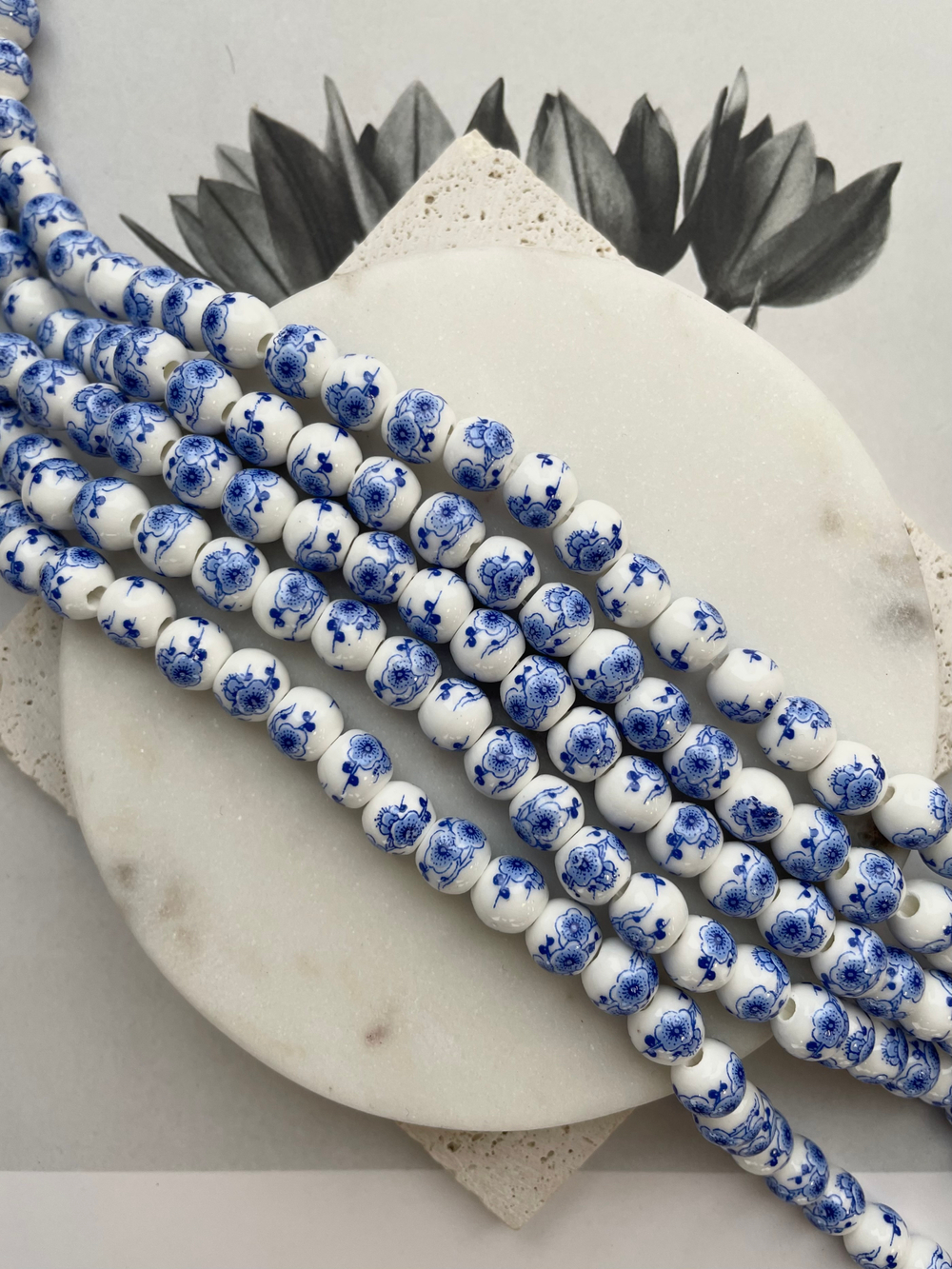 Бусина "Синие цветы" 8мм, фарфор