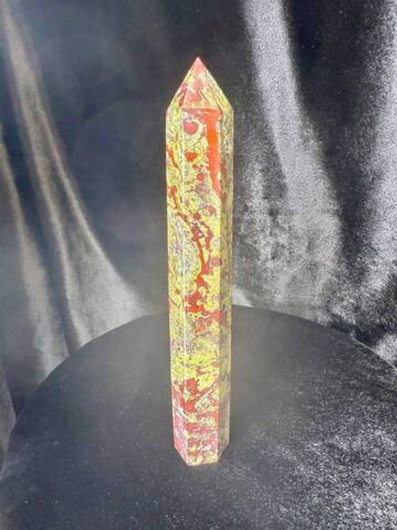 Яшма «Кровь Дракона» столбик