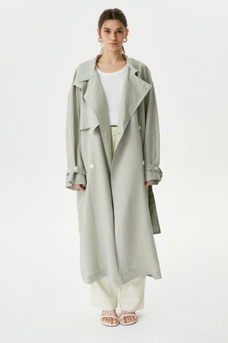 Мятный льняной тренч DVZ