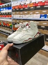 Air Jordan 6 Retro "Maroon"