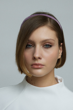 Ободок тонкий сиреневый с декором по контуру