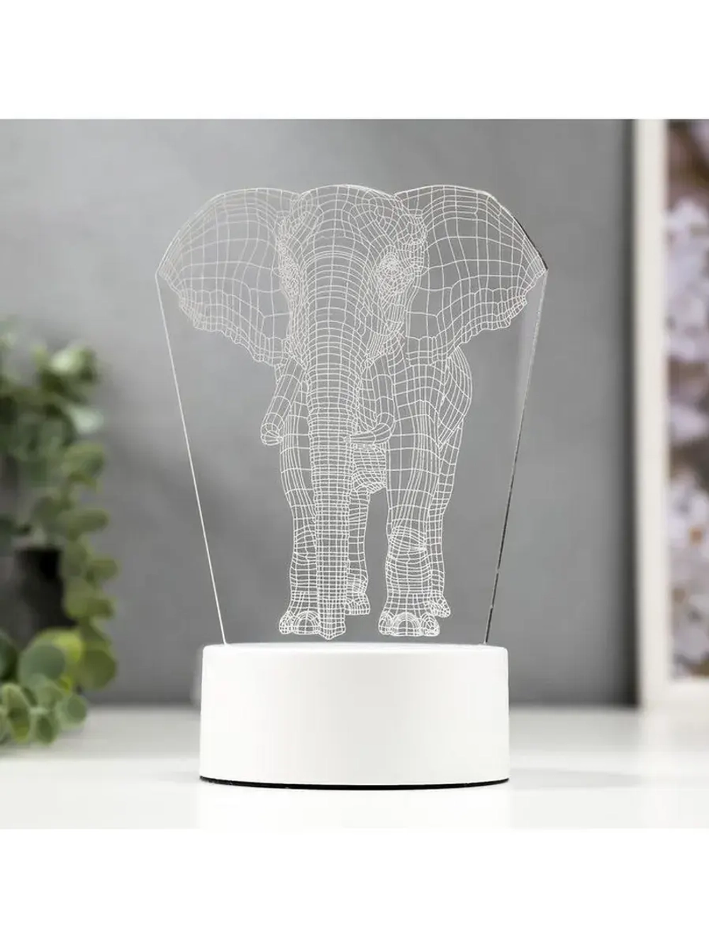 Светильник «Слон» LED белый от сети 9.5×12.5×19 см RISALUX