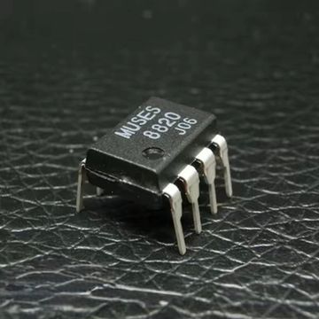 Микросхема MUSES8820D orig (marking 8820)/ DIP8