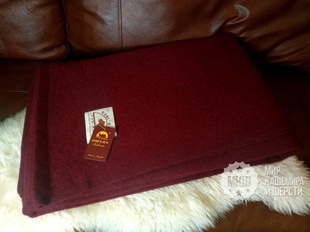 Одеяло тканое из верблюжьей шерсти  150x200 см. (Gobi Sun/Монголия) - БОРДО