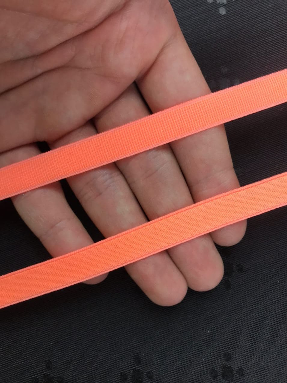 Бретелечная резинка неоново-оранжевая 10 мм