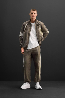 ZARA БРЮКИ-ДЖОГГЕРЫ В СТИЛЕ КОЛОР-БЛОК, ПЕСОЧНЫЙ