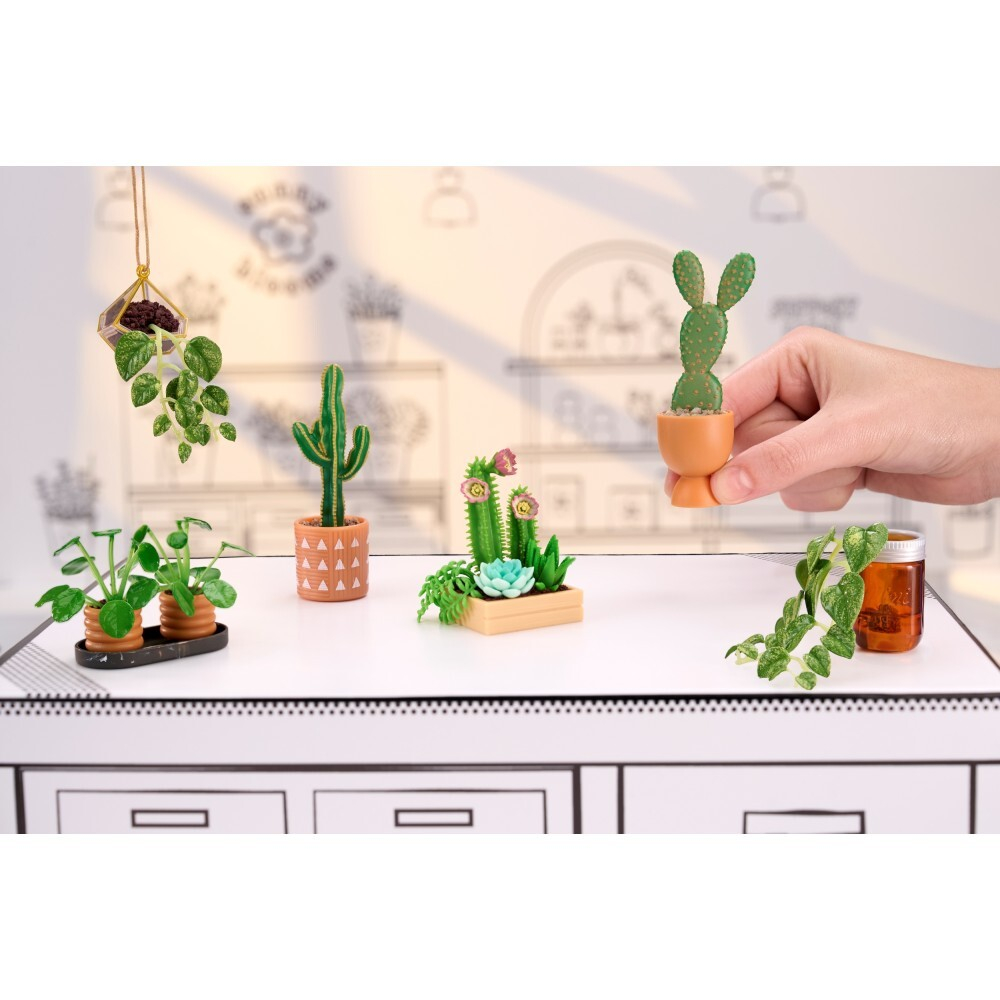 MGA's Miniverse - Набор мини растений Make It Mini Botanicals 60 предметов. 540182 / артикул   540182  / GTIN 035051540182