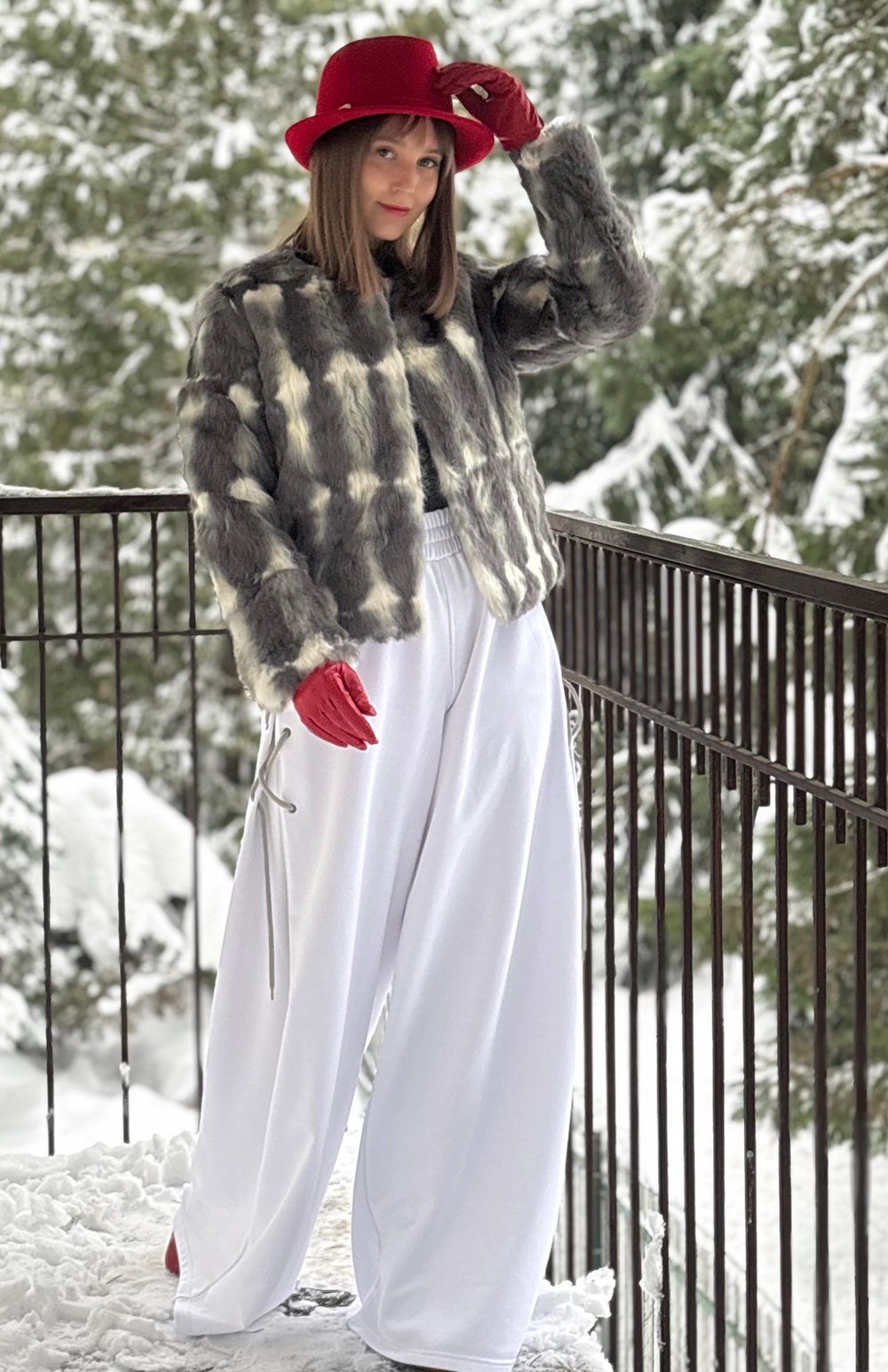 Палаццо со шнуровкой /петля /белые