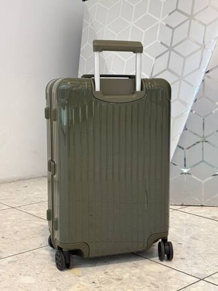 Чемодан Rimowa