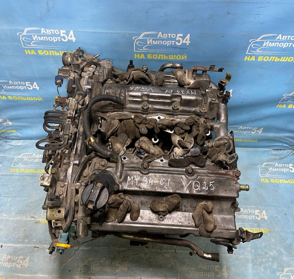 двигатель NISSAN CEDRIC 2000