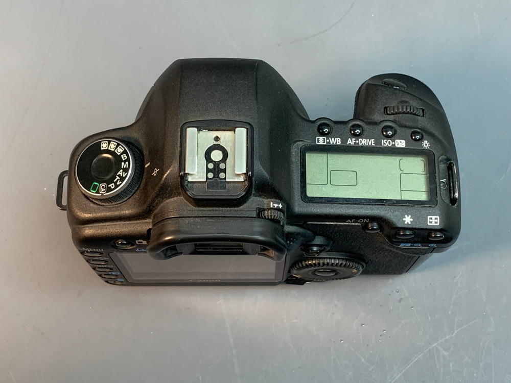 Canon EOS 5D Mark II 43.500 кадров
