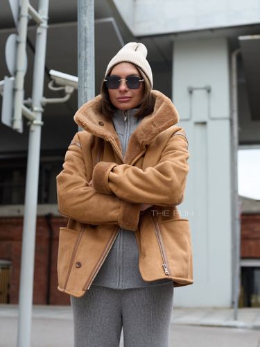 Двусторонняя дубленка на молнии