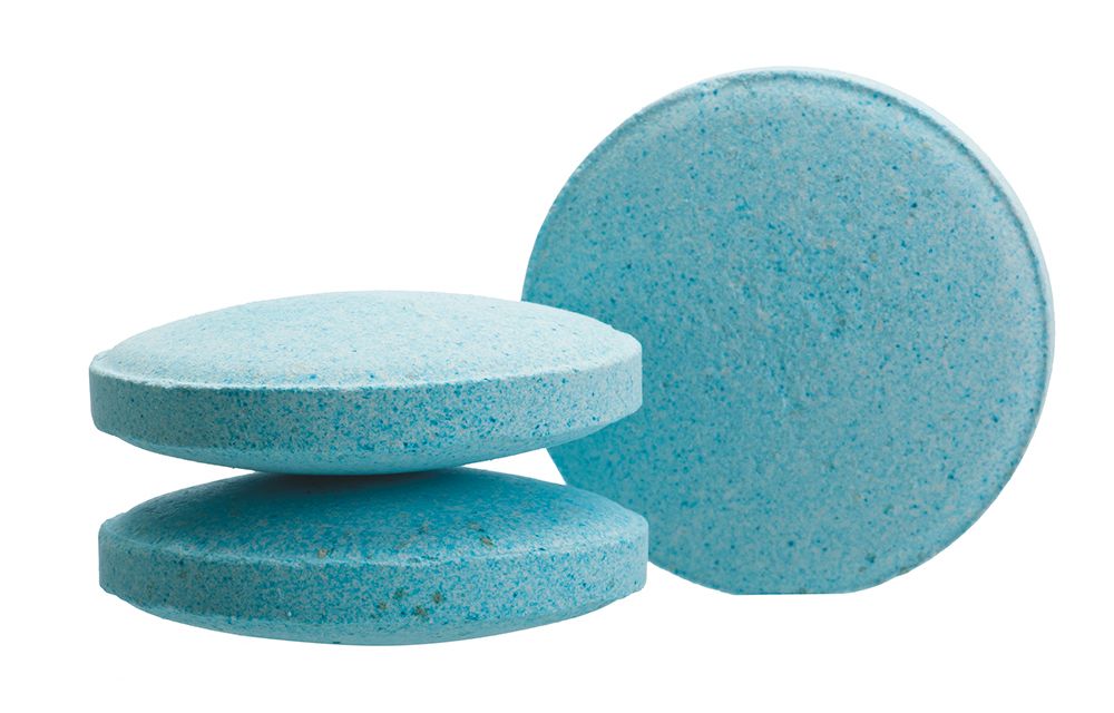 При контакте с водой Таблетки шипучие для ванны Лагуна Thalgo образуют сотни расслабляющих микро-пузырьков, «отдавая» активные ингредиенты для защиты и увлажнения кожи. Их небесно-голубой цвет и морской аромат дарят экзотическое наслаждение.