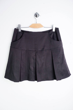 Юбка короткая, визуально на 48 размер