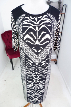 Платье Marks&Spencer практичное, маркировка 46, визуально на 52 размер