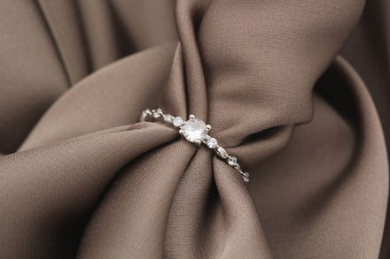 Фаланговое кольцо со стразами