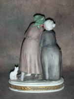 Статуэтка. Фарфор. Сплетницы старушки. Capodimonte. Италия