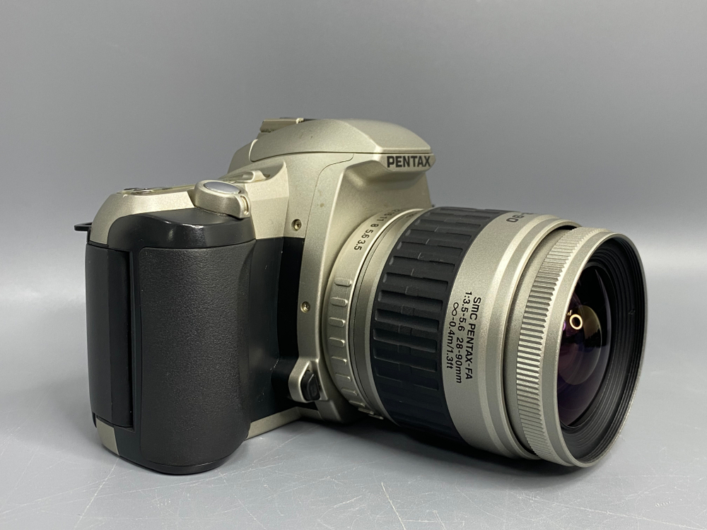 Pentax MZ-7 kit SMC Pentax-FA 28-90mm