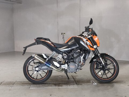 KTM 125 Duke , 2012
