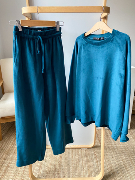 Велюровый костюм Vea La Vie, 134-140