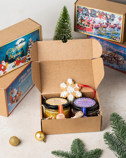 Новогодний подарочный набор с крем-медом и медовым пряником №1