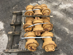 Каток опорный однобортный Liebherr PR732BL/PR732BM/D6C BERCO (Италия)