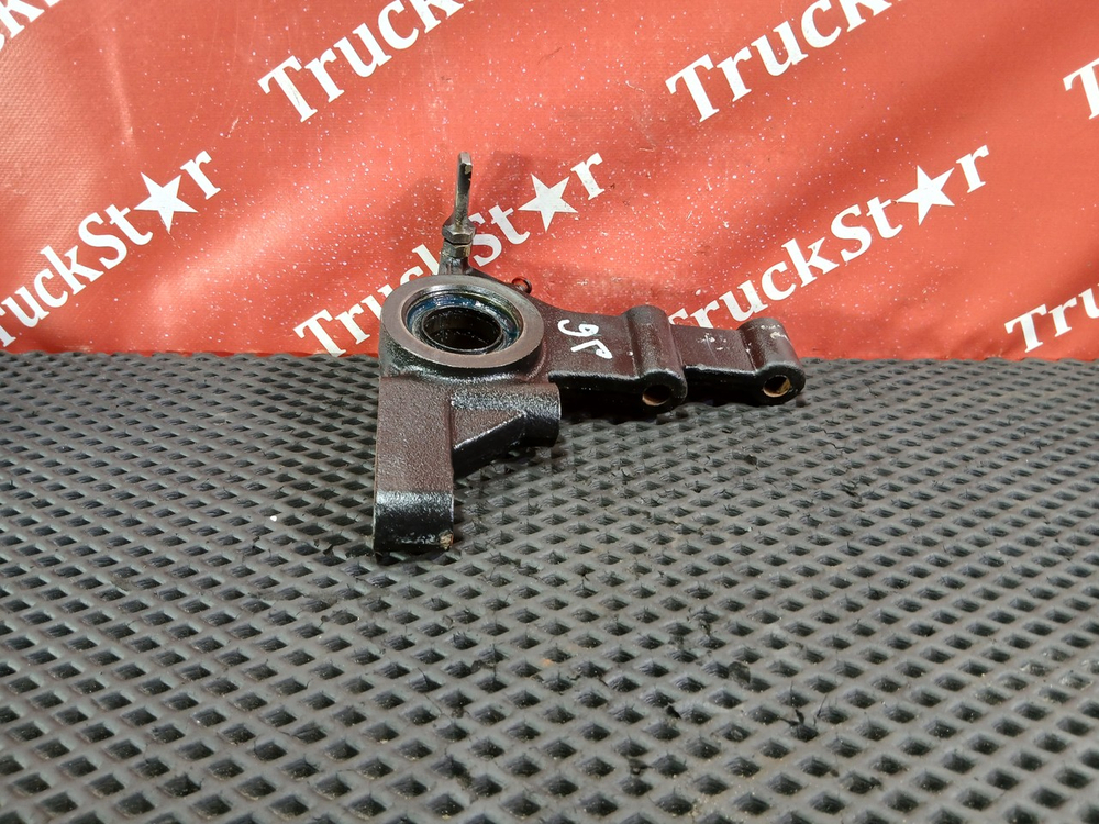 Кронштейн тормозного вала задний правый